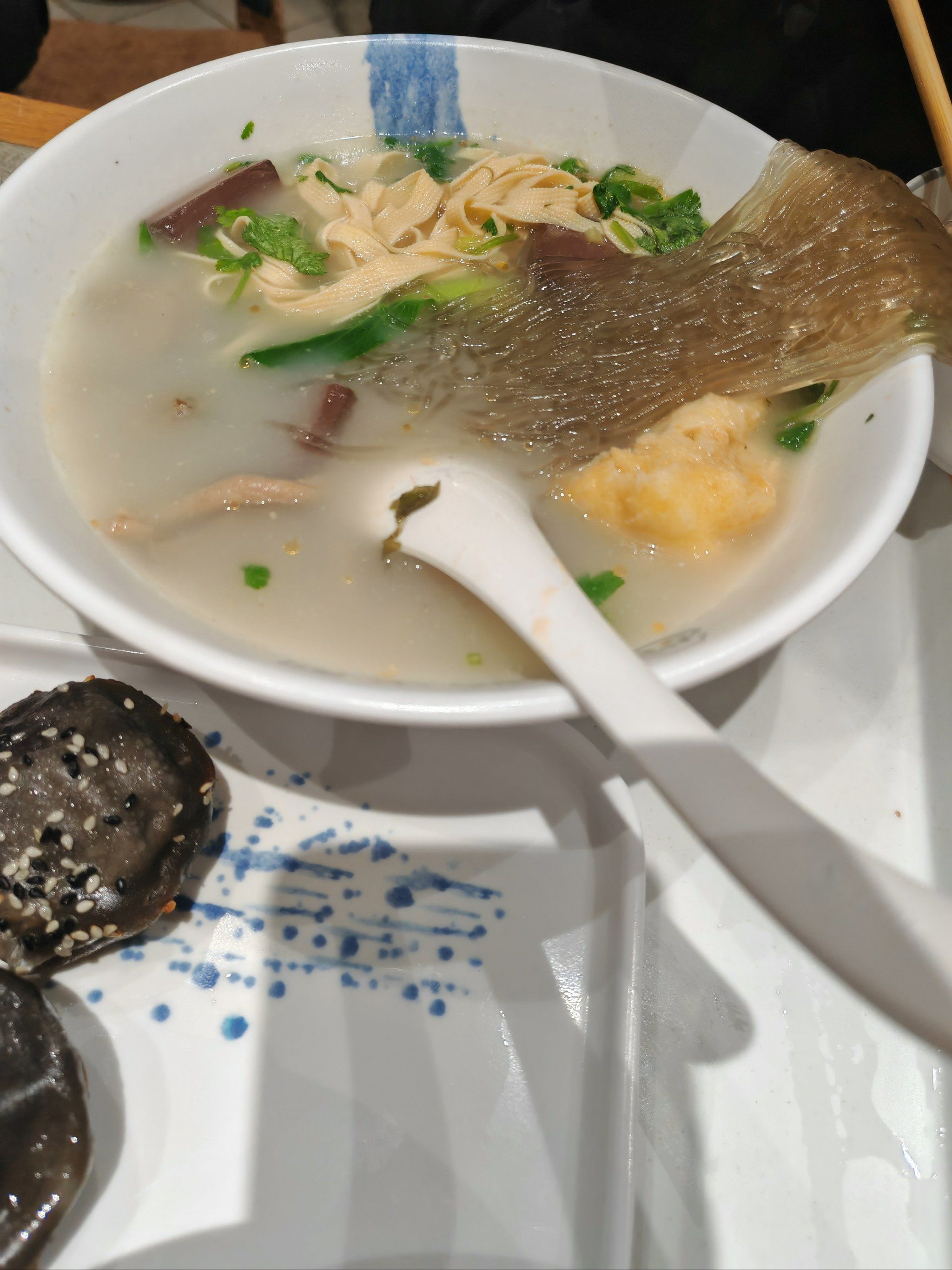 鸭血粉丝汤的功效与作用是什么呢