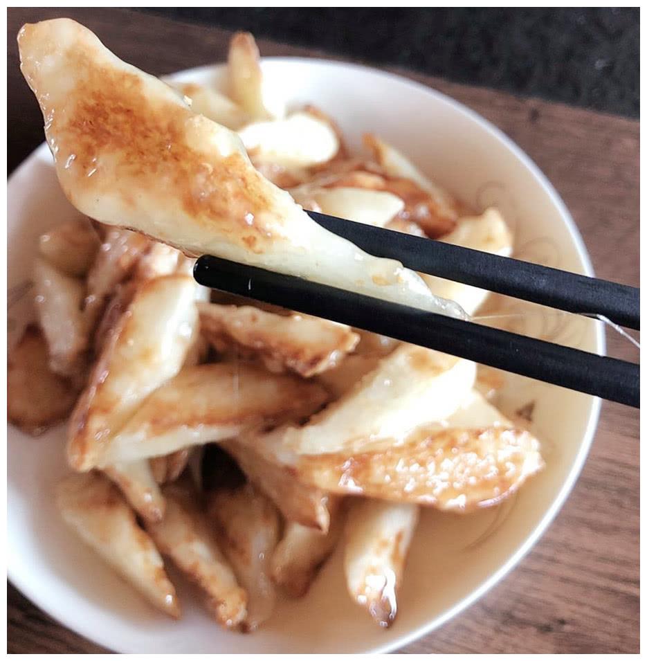 舔盘子是什么意思网络热词